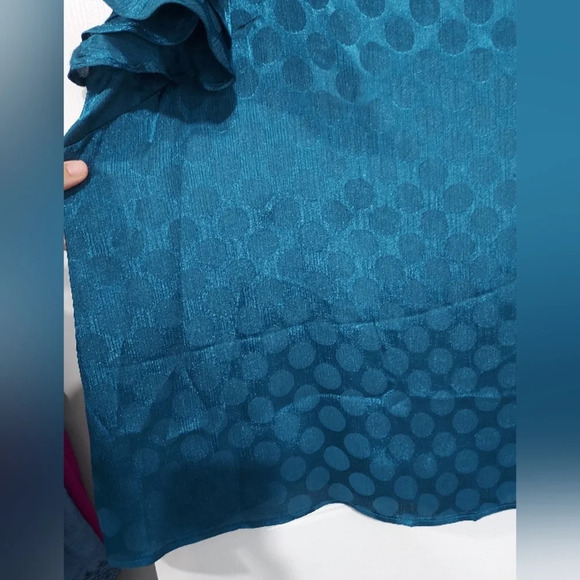 Lane Bryant Dark Turquoise Polka Dot Ruffled Sleeve Blouse in Size 20 - Picture 6 of 9
